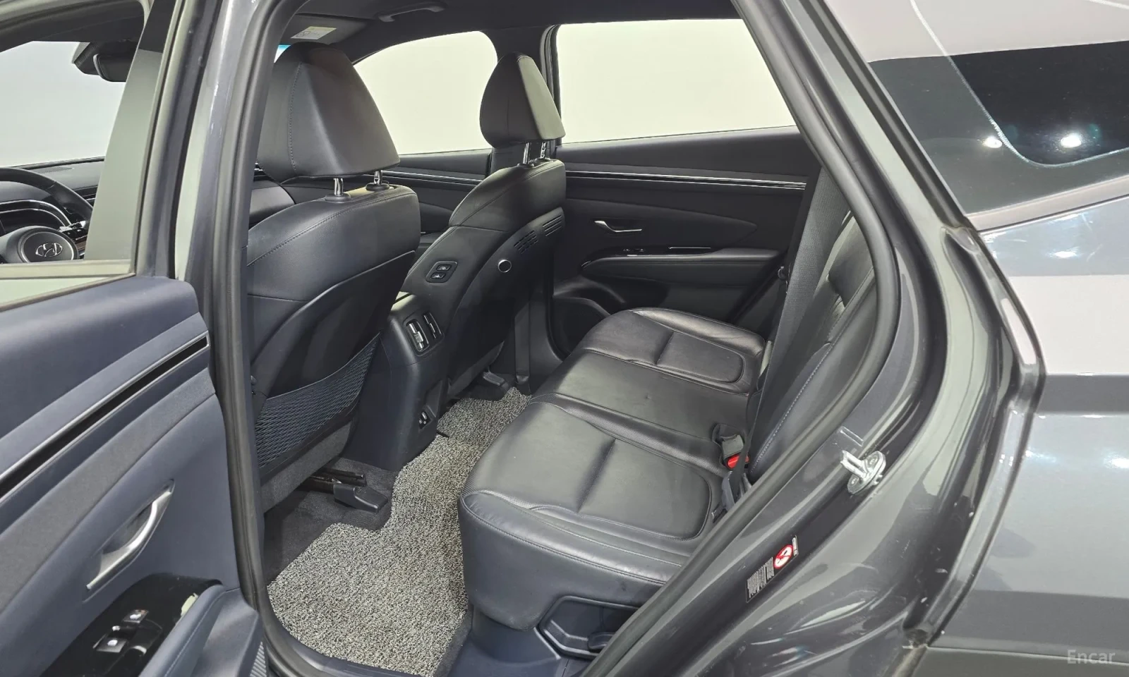 Hyundai Tucson, снимка 11 - Автомобили и джипове - 55193476