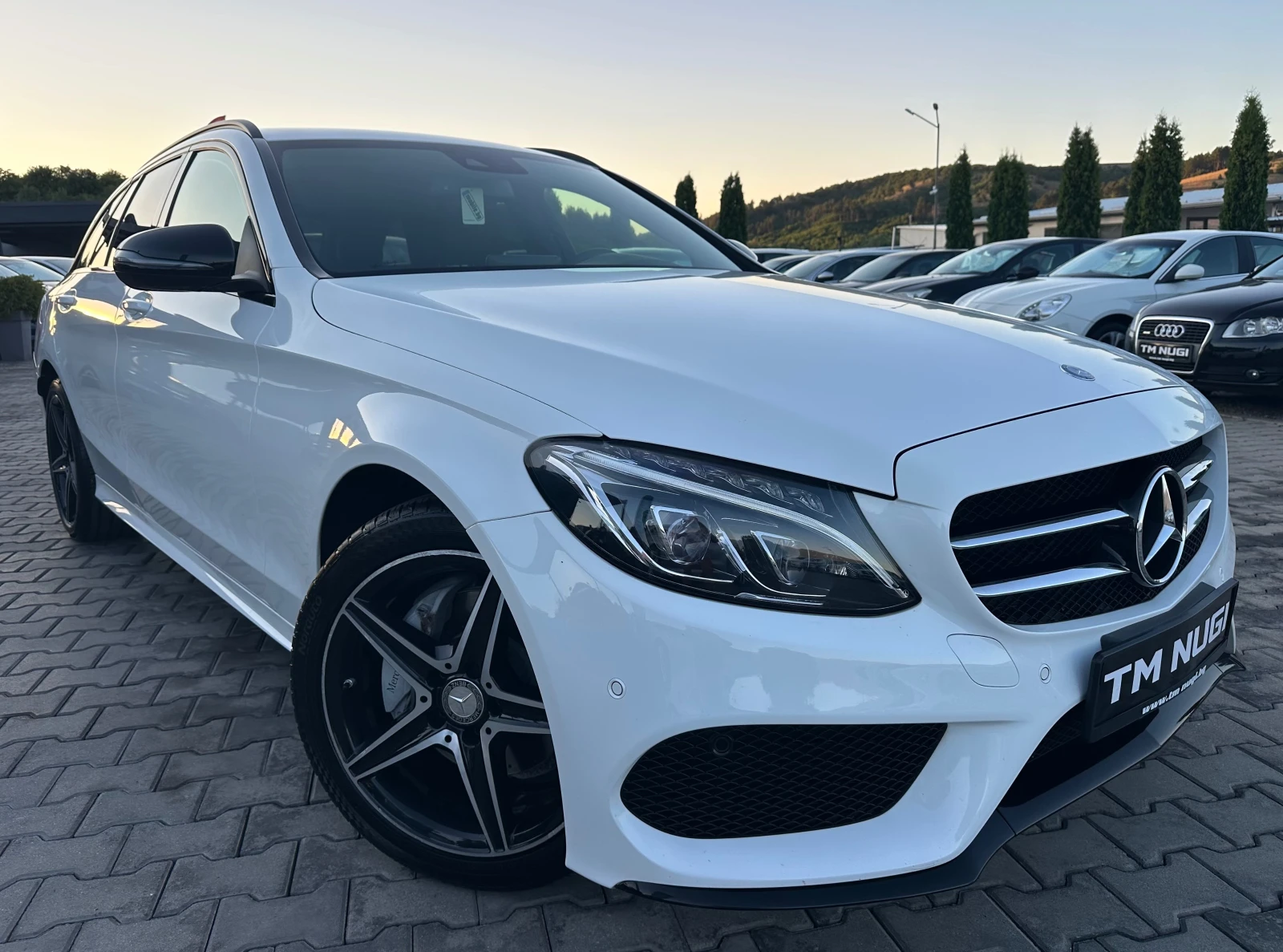 Mercedes-Benz C 220 AMG OPTION* FULL LED* NAVI* TOP* , снимка 2 - Автомобили и джипове - 55236781