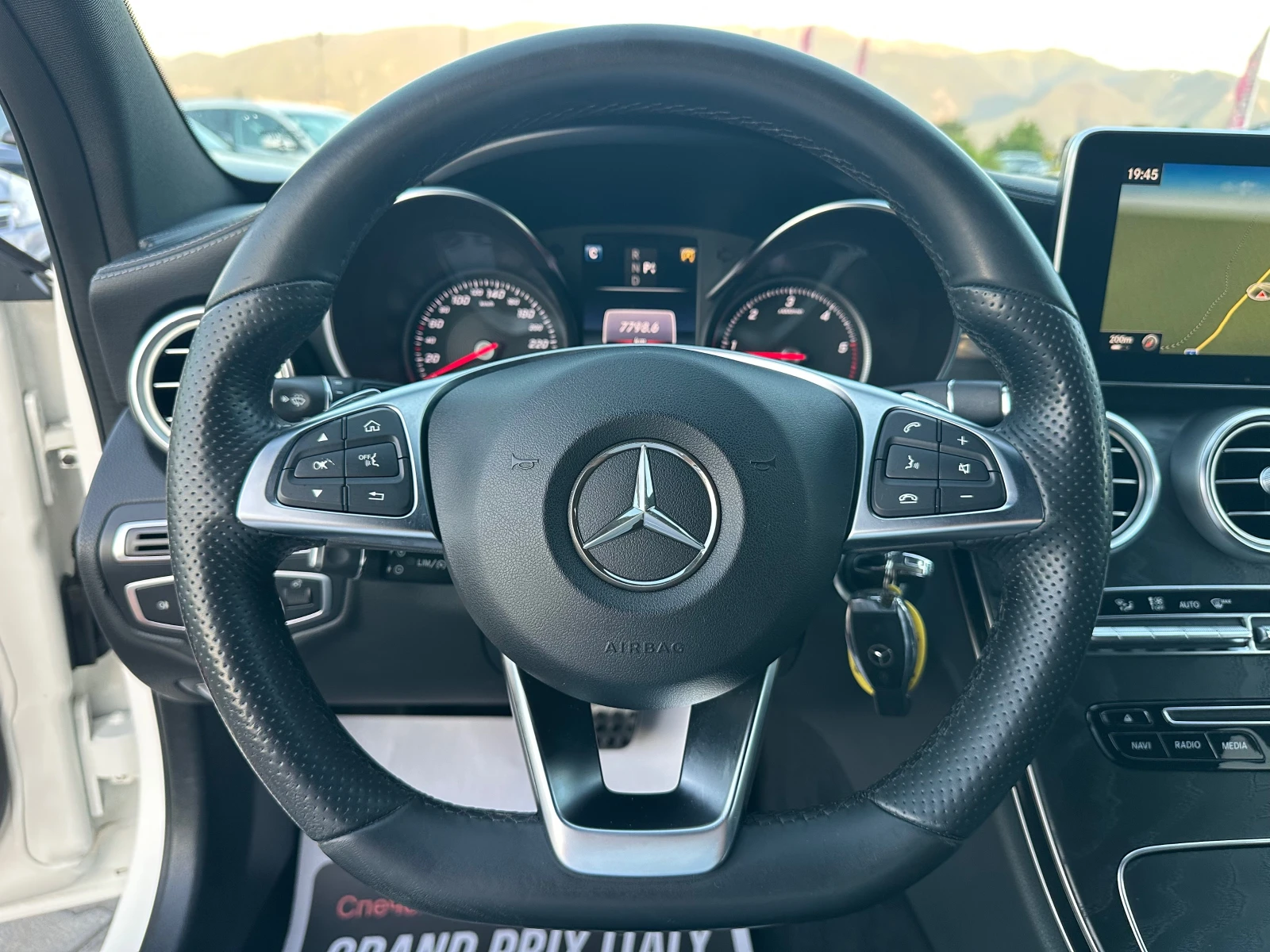 Mercedes-Benz C 220 AMG OPTION* FULL LED* NAVI* TOP* , снимка 13 - Автомобили и джипове - 55236781