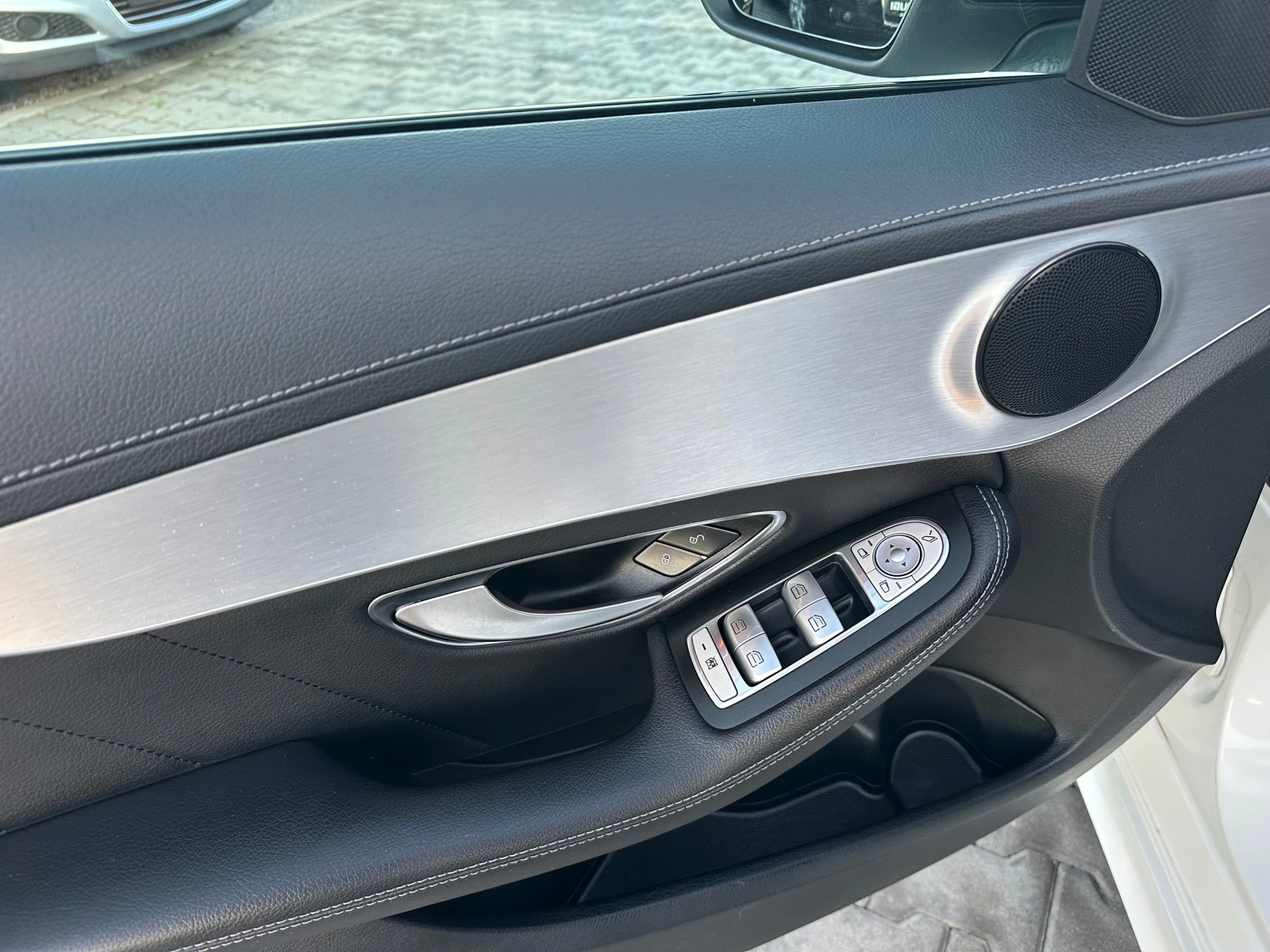 Mercedes-Benz C 220 AMG OPTION* FULL LED* NAVI* TOP* , снимка 12 - Автомобили и джипове - 55236781