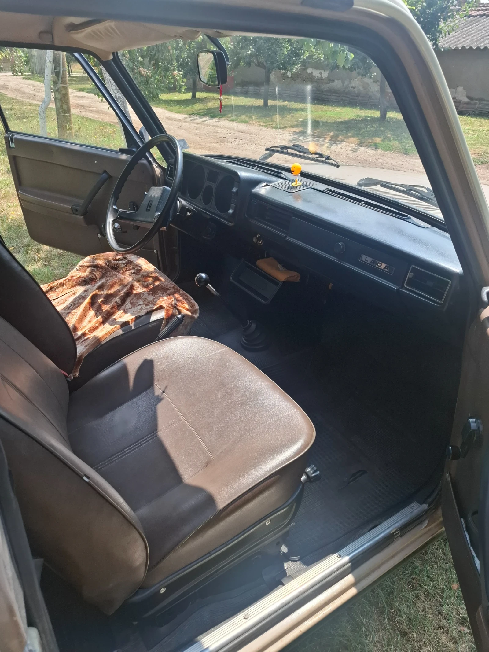 Lada 2105, снимка 7 - Автомобили и джипове - 55604239