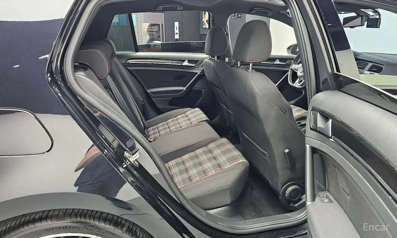VW Golf * 2.0 GTI Extreme Edition * ЦЕНА ДО БГ, снимка 11 - Автомобили и джипове - 55738904