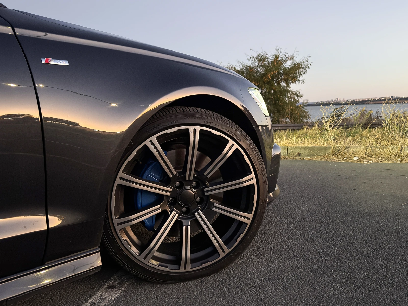 Audi A6 3.0TFSI 333hp S-line ZF8 360 Lane Assist Distronic, снимка 8 - Автомобили и джипове - 56005333