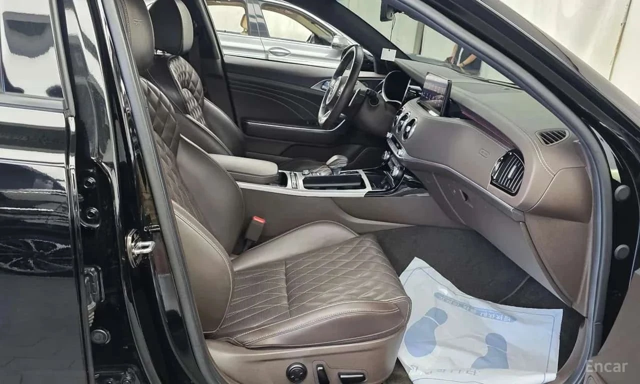Kia Stinger, снимка 11 - Автомобили и джипове - 56730258
