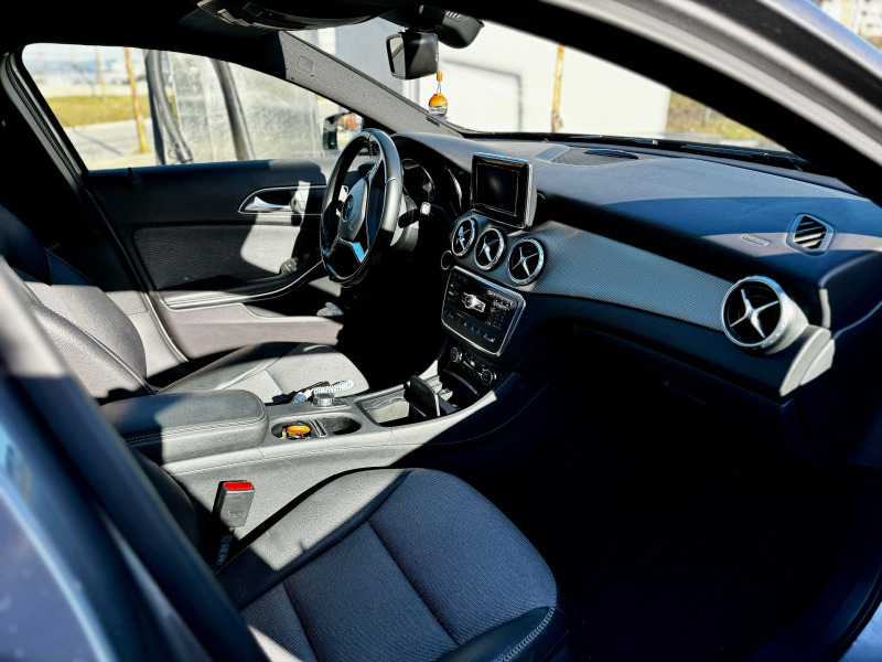 Mercedes-Benz GLA 220 Cdi 4Matic, снимка 8 - Автомобили и джипове - 44860380