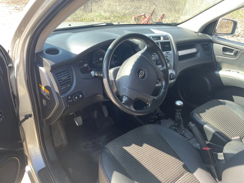 Kia Sportage CRDI, снимка 5 - Автомобили и джипове - 49413241