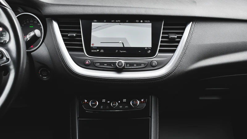 Opel Grandland X 1.6 Turbo Innovation Plug-in Hybrid4 4x4 Automatic, снимка 14 - Автомобили и джипове - 51499156