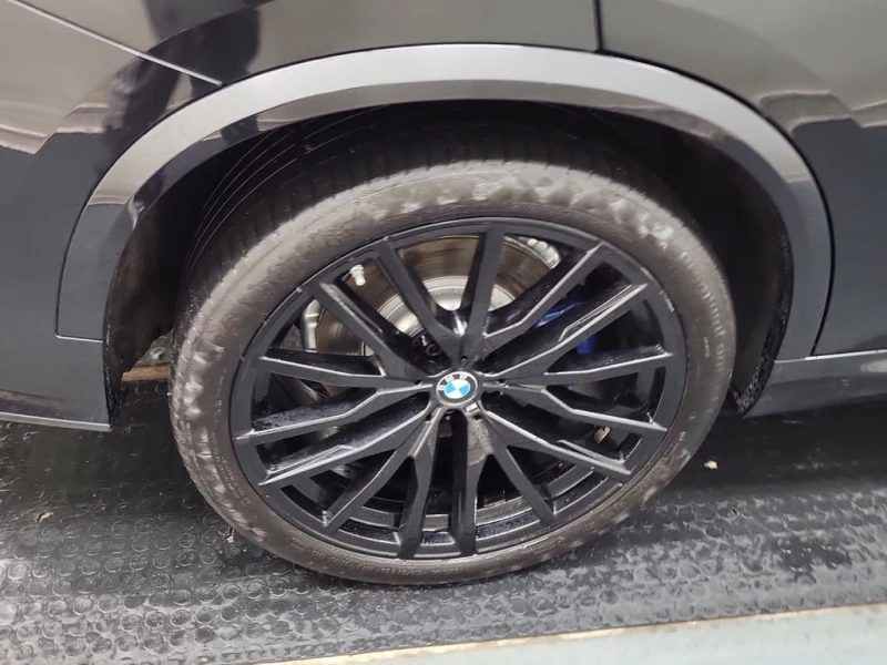 BMW X5 M50i XDRIVE| PANO| 360| ПОДГРЕВИ| CARFAX, снимка 7 - Автомобили и джипове - 53464433
