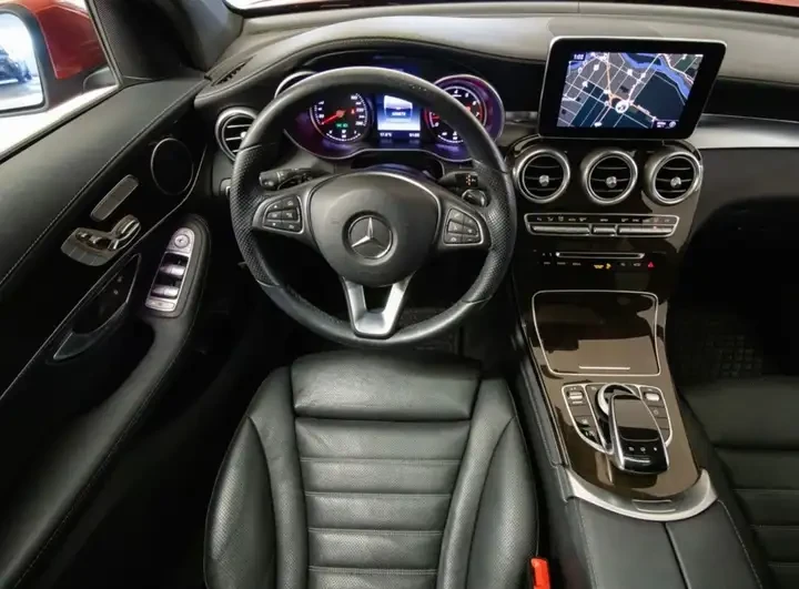 Mercedes-Benz GLC 300 AMG LINE/PANO/KEYLESS/LANE ASSIST - изображение 9