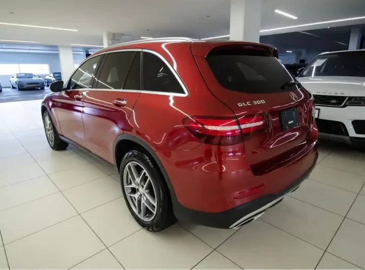 Mercedes-Benz GLC 300 AMG LINE/PANO/KEYLESS/LANE ASSIST - изображение 6