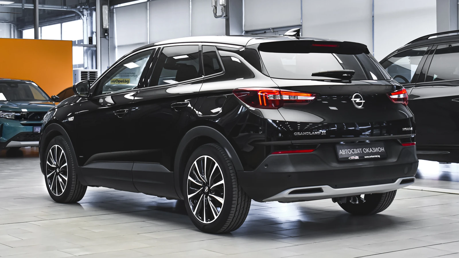 Opel Grandland X 1.6 Turbo Innovation Plug-in Hybrid4 4x4 Automatic - изображение 7