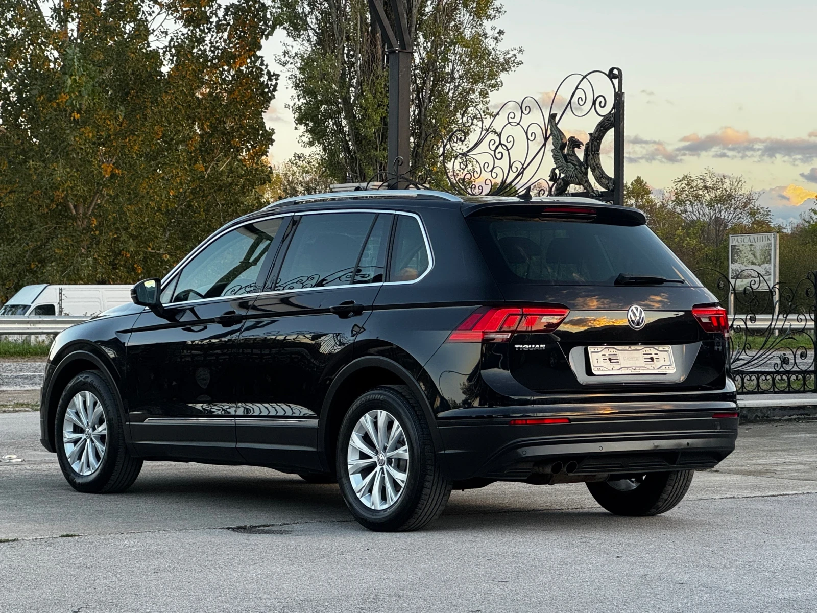 VW Tiguan 1.6TDI  | Mobile.bg   4