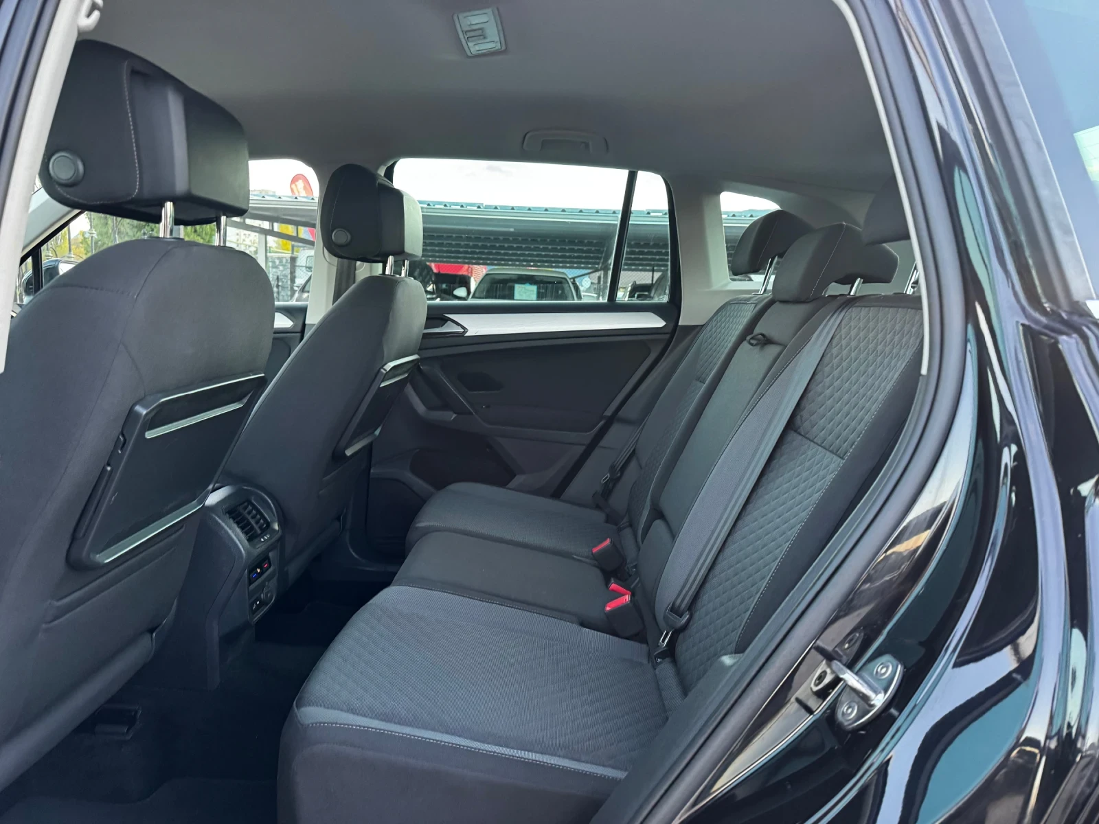 VW Tiguan 1.6TDI  | Mobile.bg   8