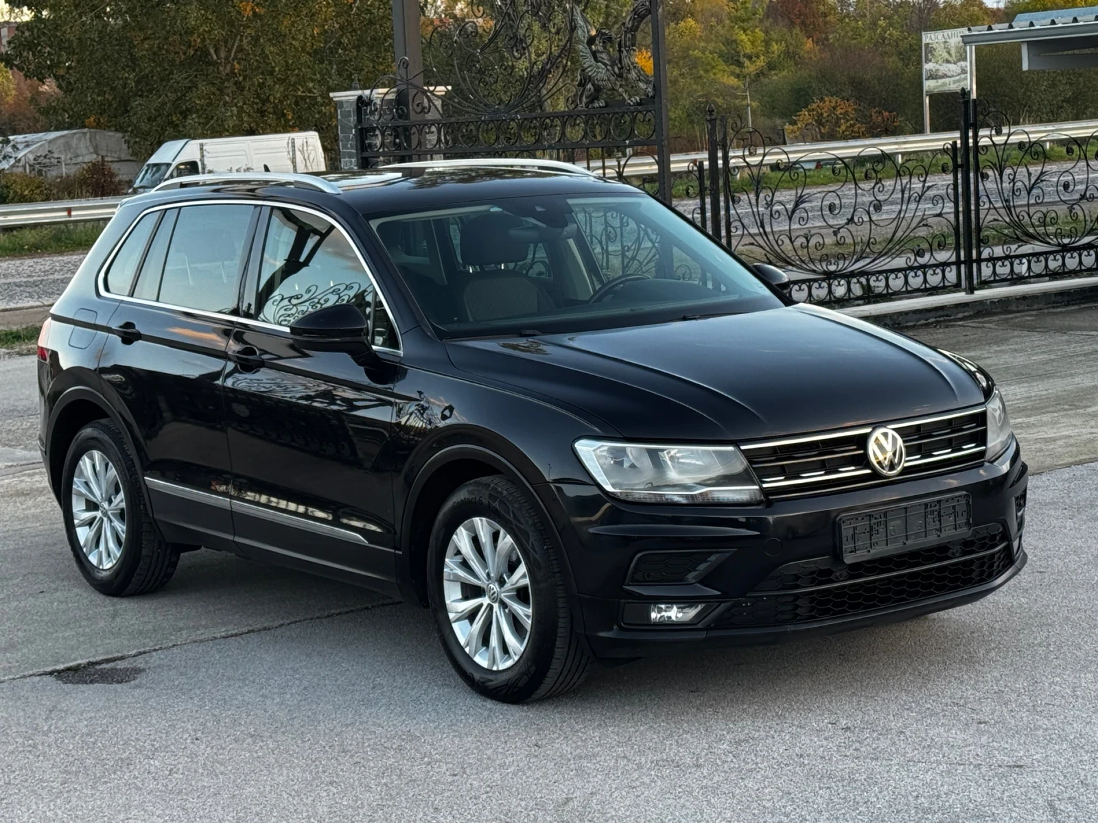 VW Tiguan 1.6TDI  | Mobile.bg   3