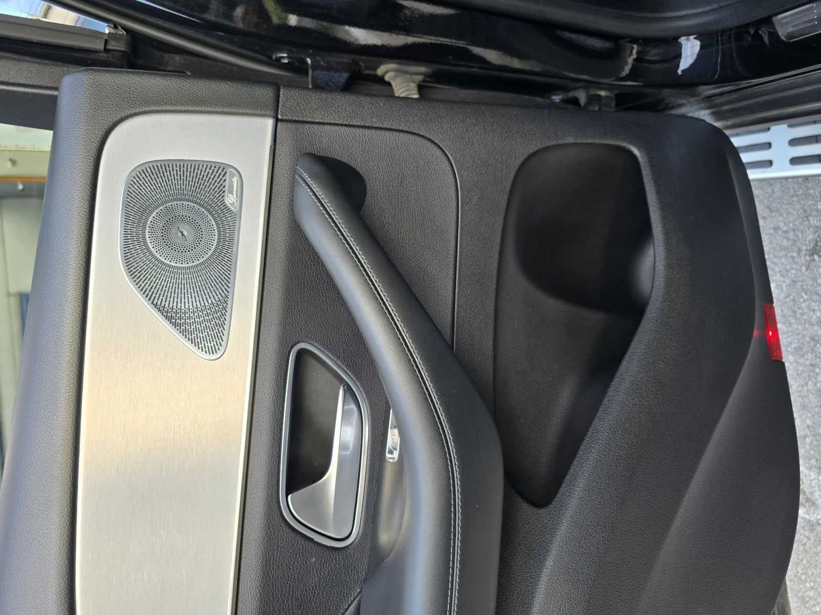 Mercedes-Benz GLE 350 PANO/DISTRONIC/ТЕГЛИЧ, снимка 10 - Автомобили и джипове - 54259470