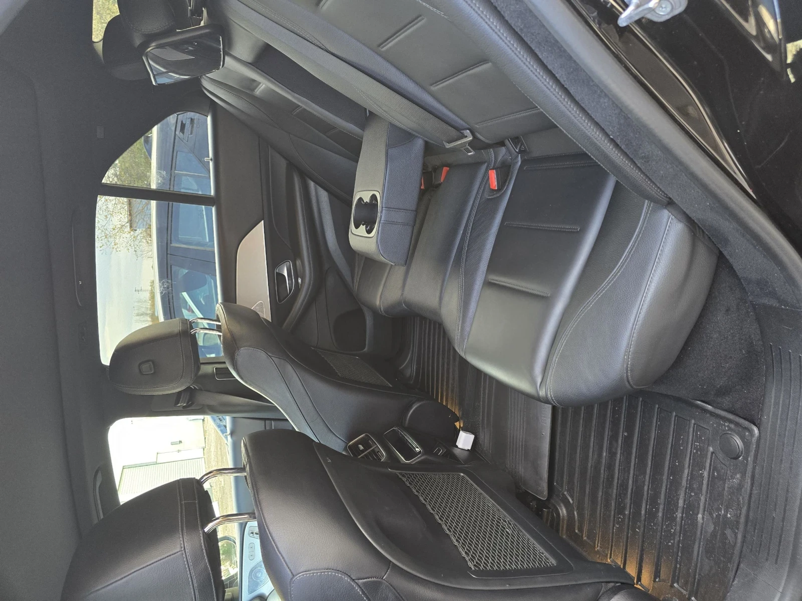 Mercedes-Benz GLE 350 PANO/DISTRONIC/ТЕГЛИЧ, снимка 8 - Автомобили и джипове - 54259470