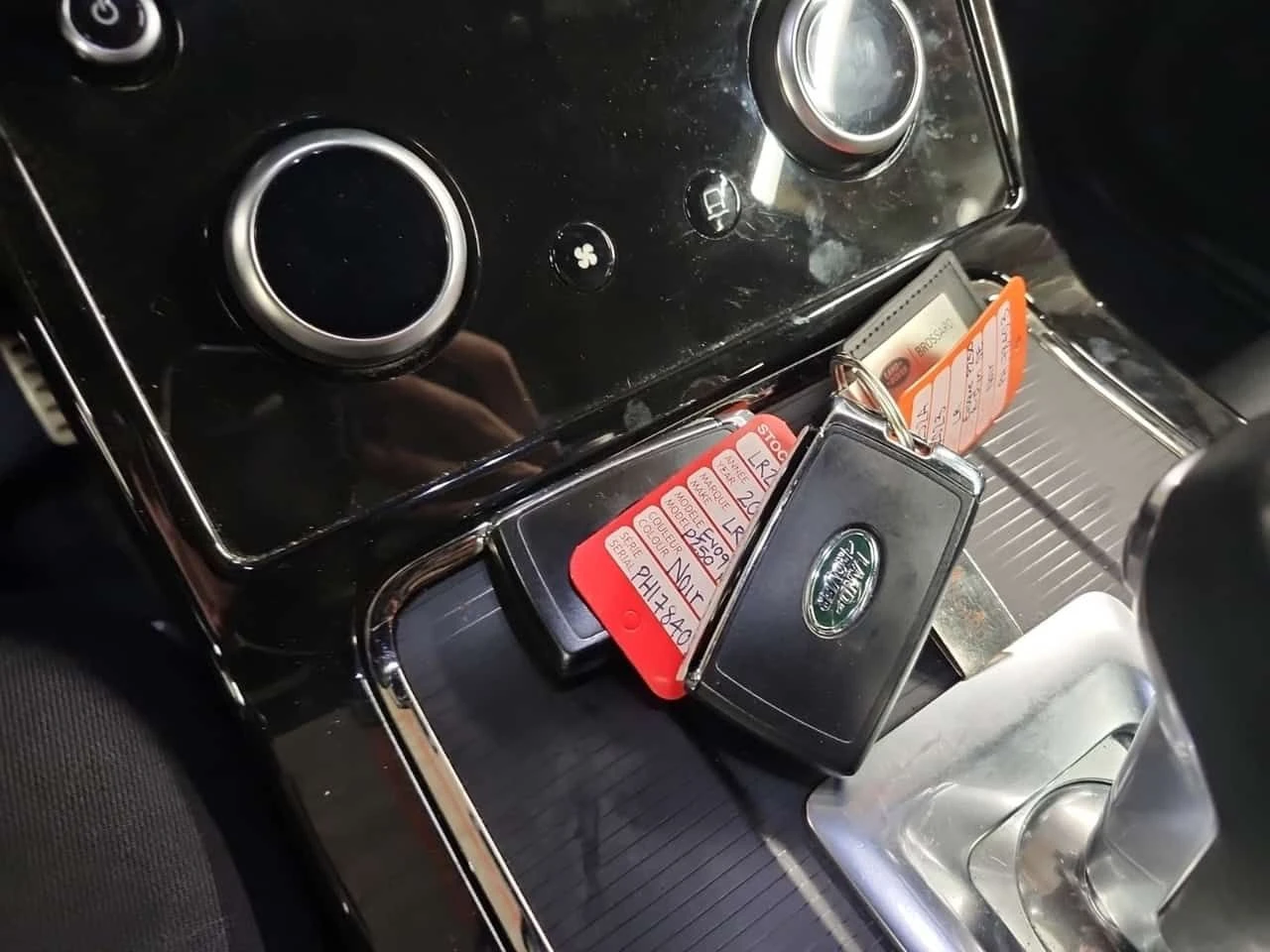 Land Rover Range Rover Evoque R DYNAMIC SE  CARFAX, снимка 8 - Автомобили и джипове - 54319694