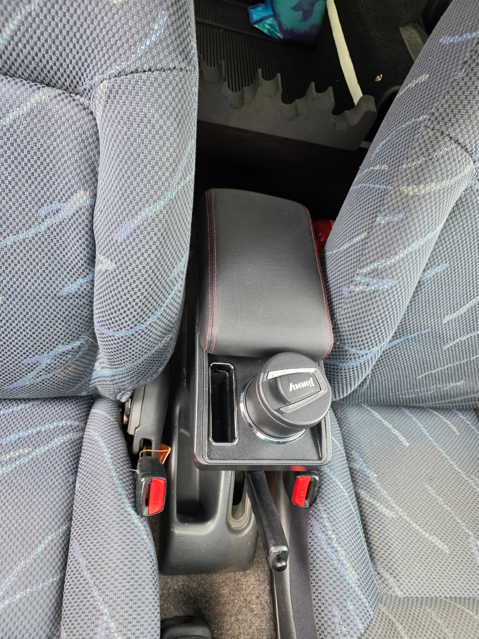 Suzuki Jimny, снимка 9 - Автомобили и джипове - 54400401