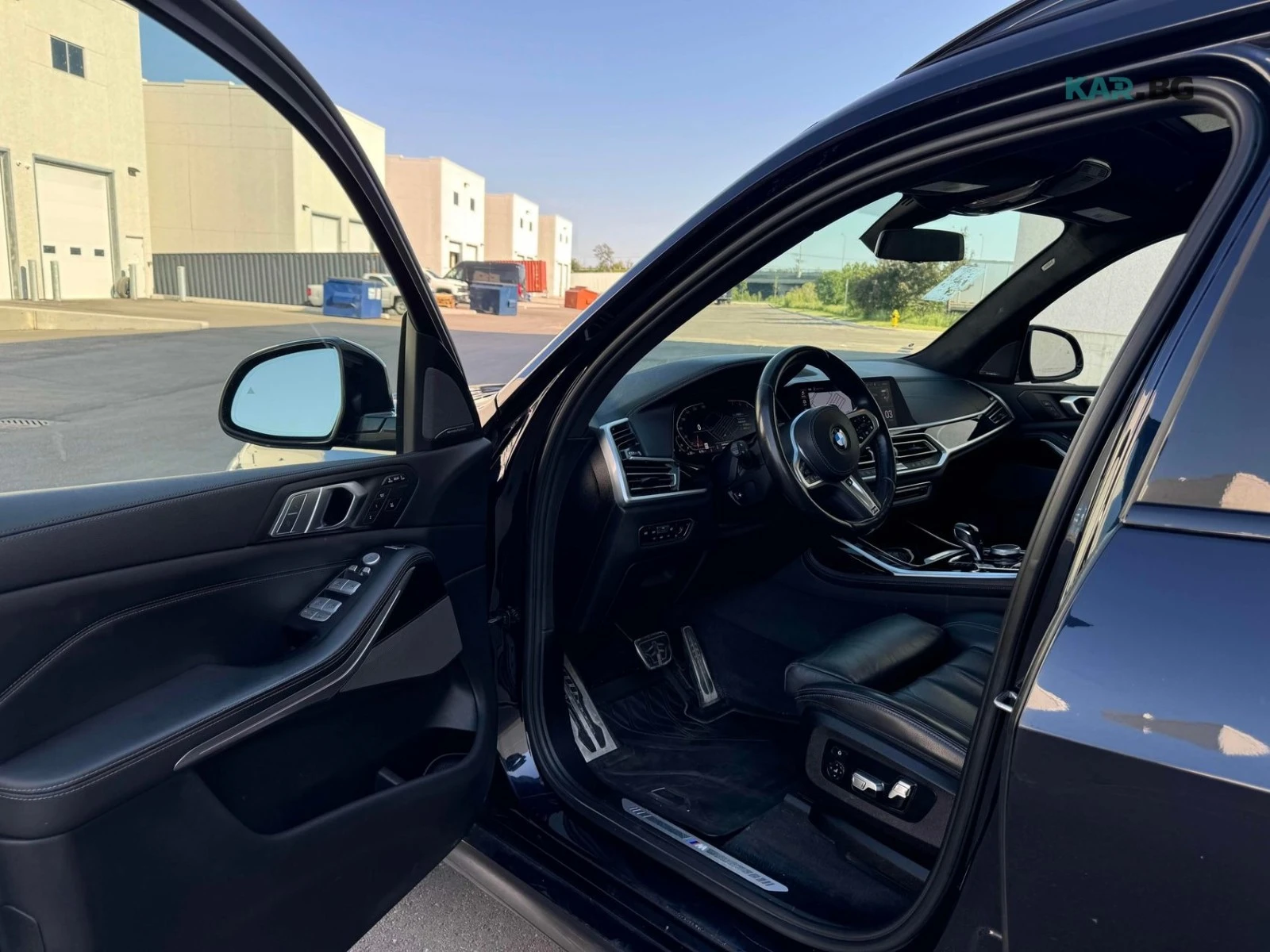 BMW X7 xDrive40i * M-Sport * АвтоКредит * (ЦЕНА ДО БГ), снимка 9 - Автомобили и джипове - 54774918