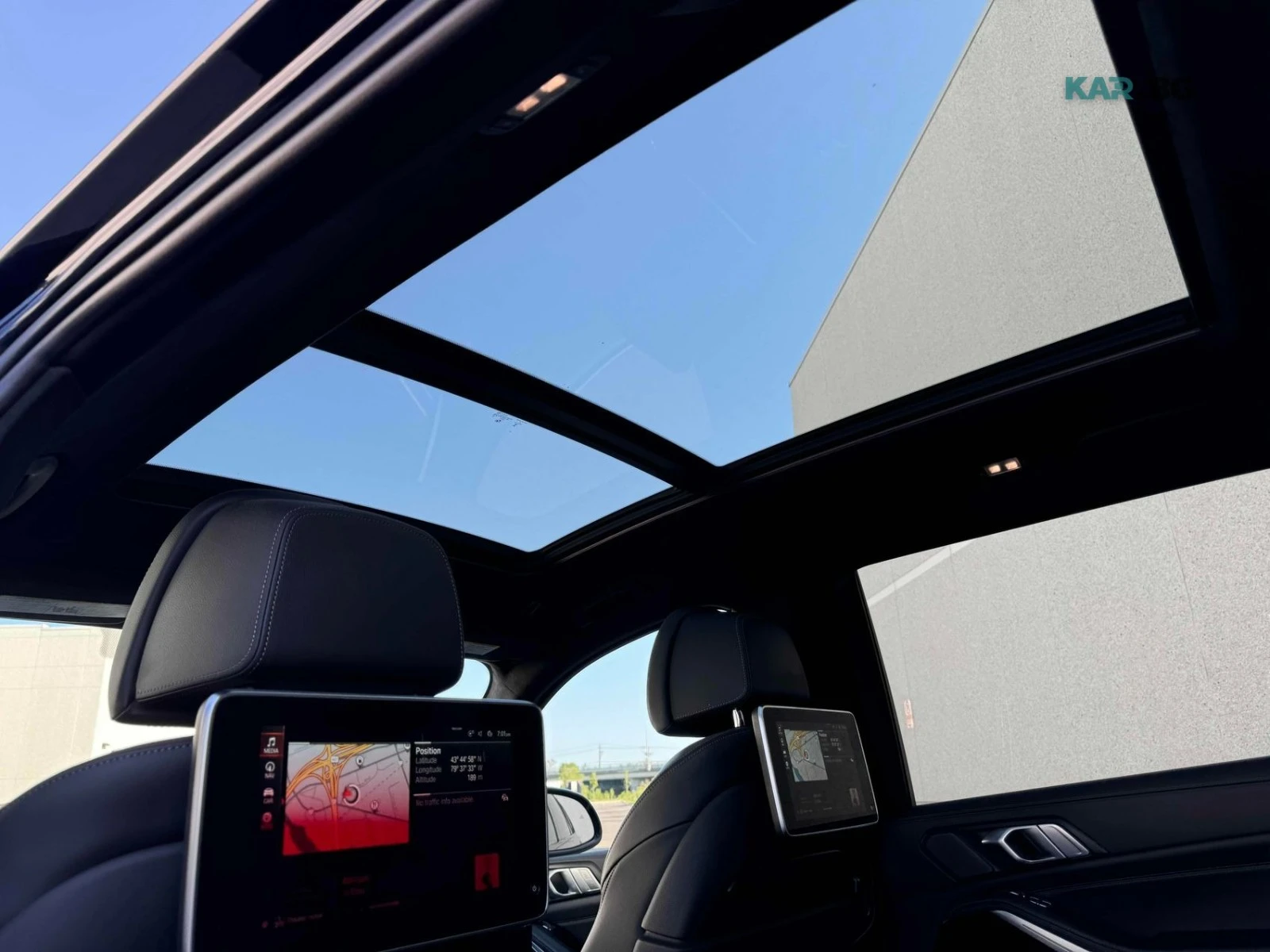 BMW X7 xDrive40i * M-Sport * АвтоКредит * (ЦЕНА ДО БГ), снимка 15 - Автомобили и джипове - 54774918