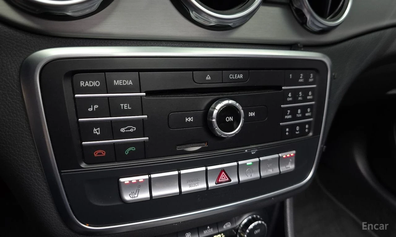 Mercedes-Benz GLA 220 ПОДГРЕВ* КОЖА, снимка 8 - Автомобили и джипове - 54866245
