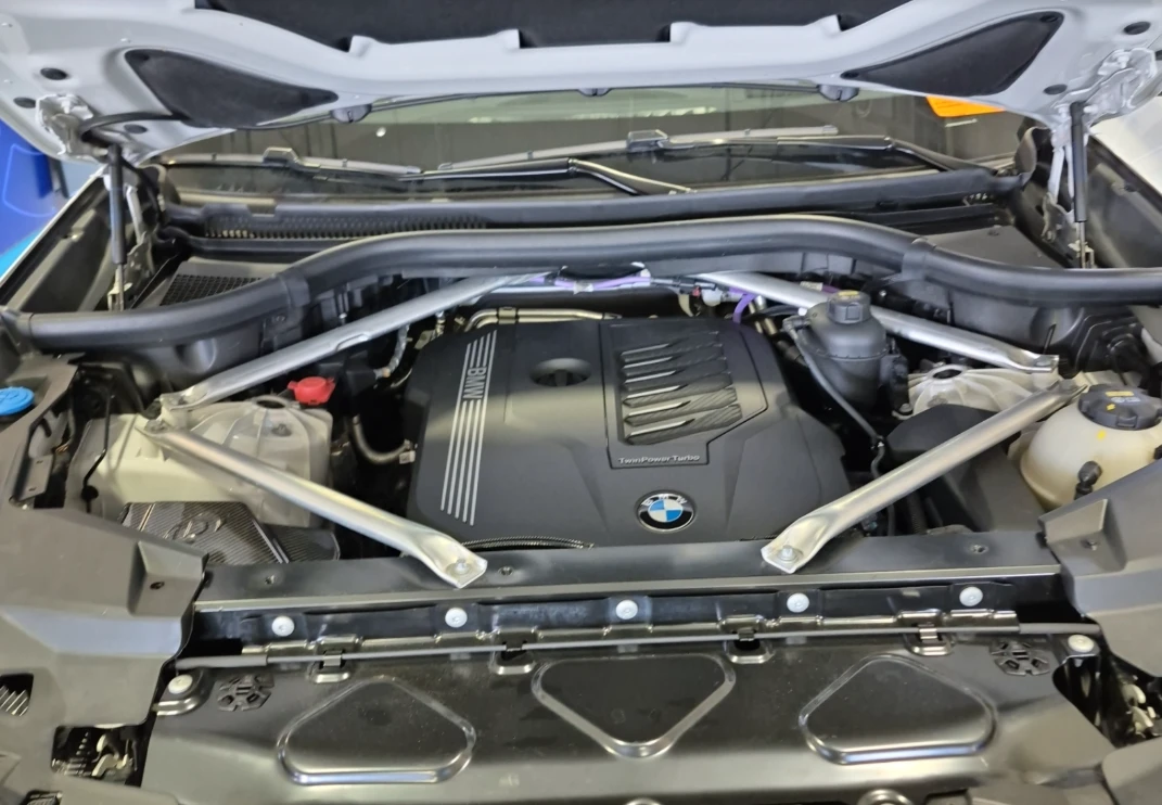 BMW X5 * XDRIVE40I* B58* Perf.Intake* Обдух* Pano* 360* , снимка 17 - Автомобили и джипове - 55448058