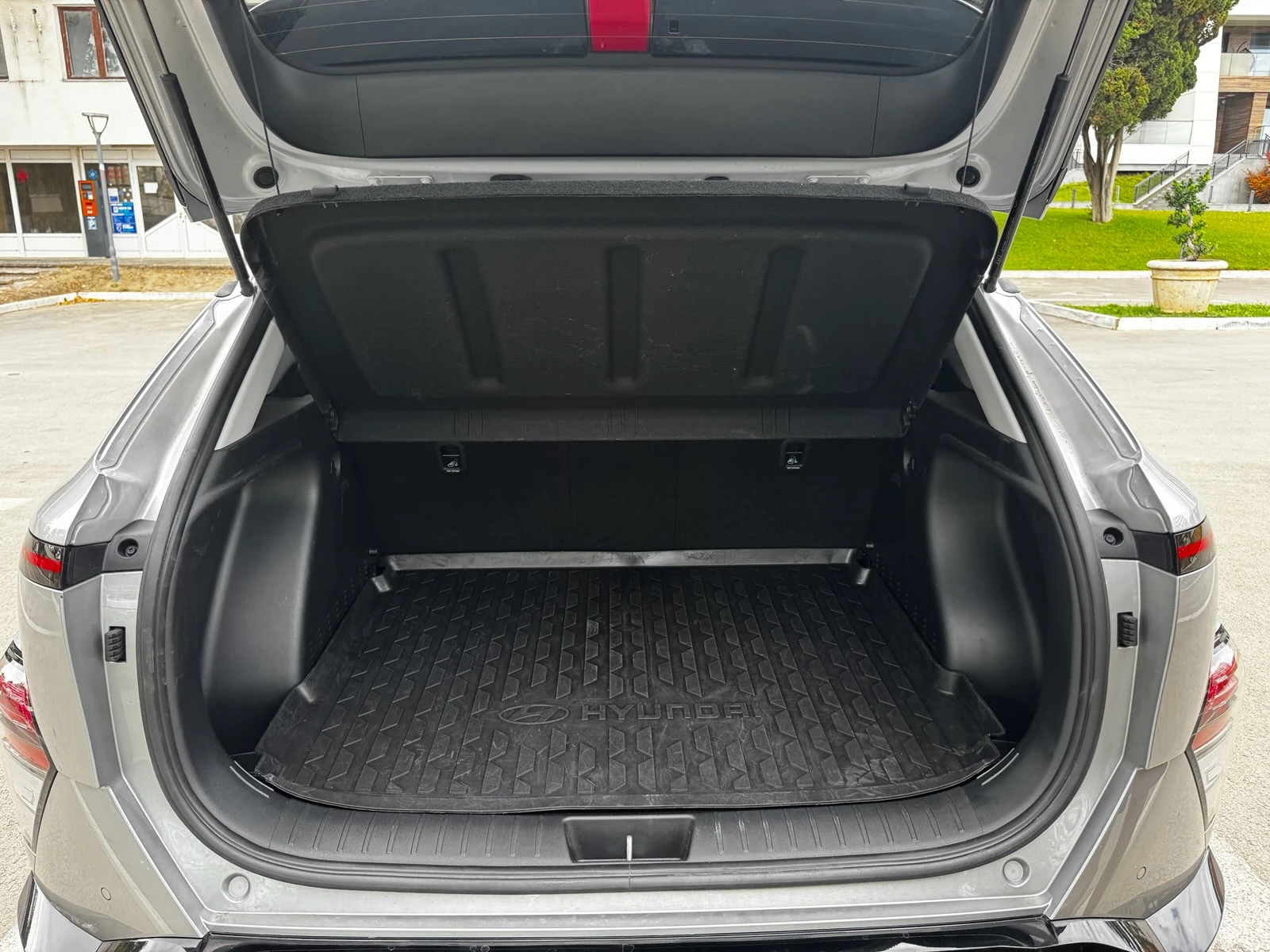 Hyundai Kona 65.4 kWh ЕВРОПEЙСКА, снимка 10 - Автомобили и джипове - 56188619