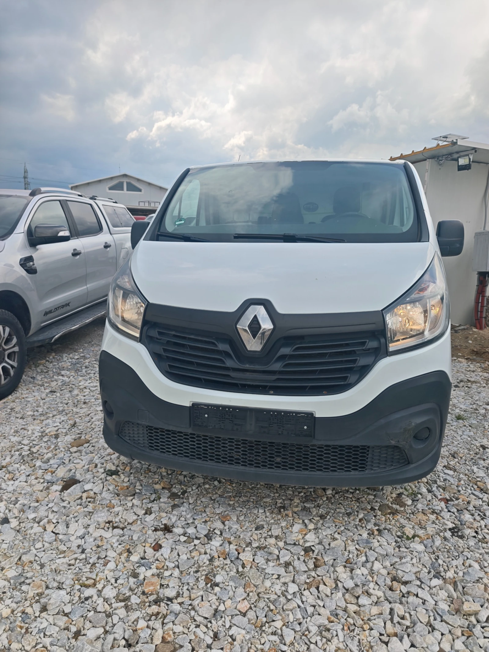 Renault Trafic 120. ЛИЗИНГ, снимка 3 - Бусове и автобуси - 44922402