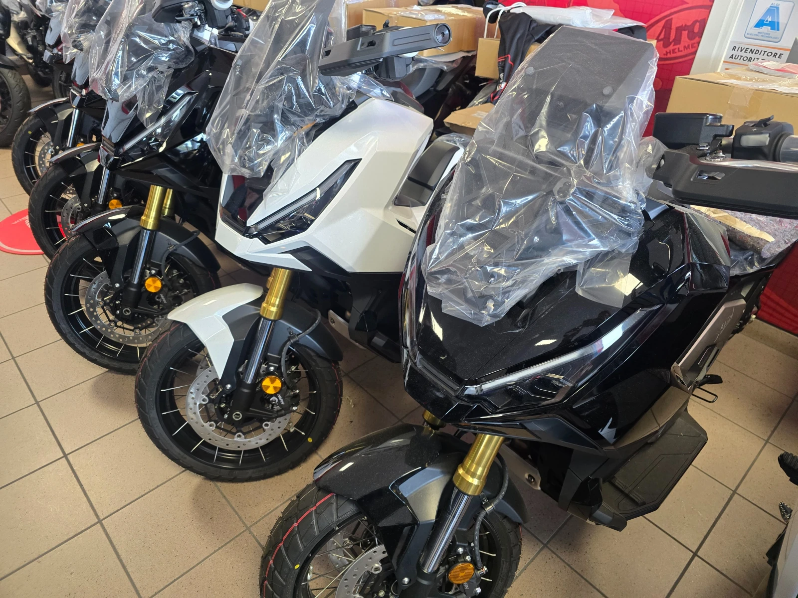 Honda X-ADV 750 New= 0km!!! 2025!!! EURO5+  - изображение 4