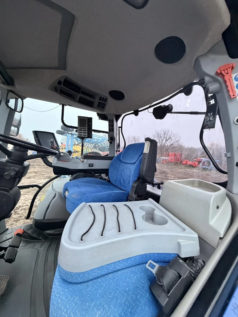 Трактор New Holland T7.270, снимка 6 - Селскостопанска техника - 53060652