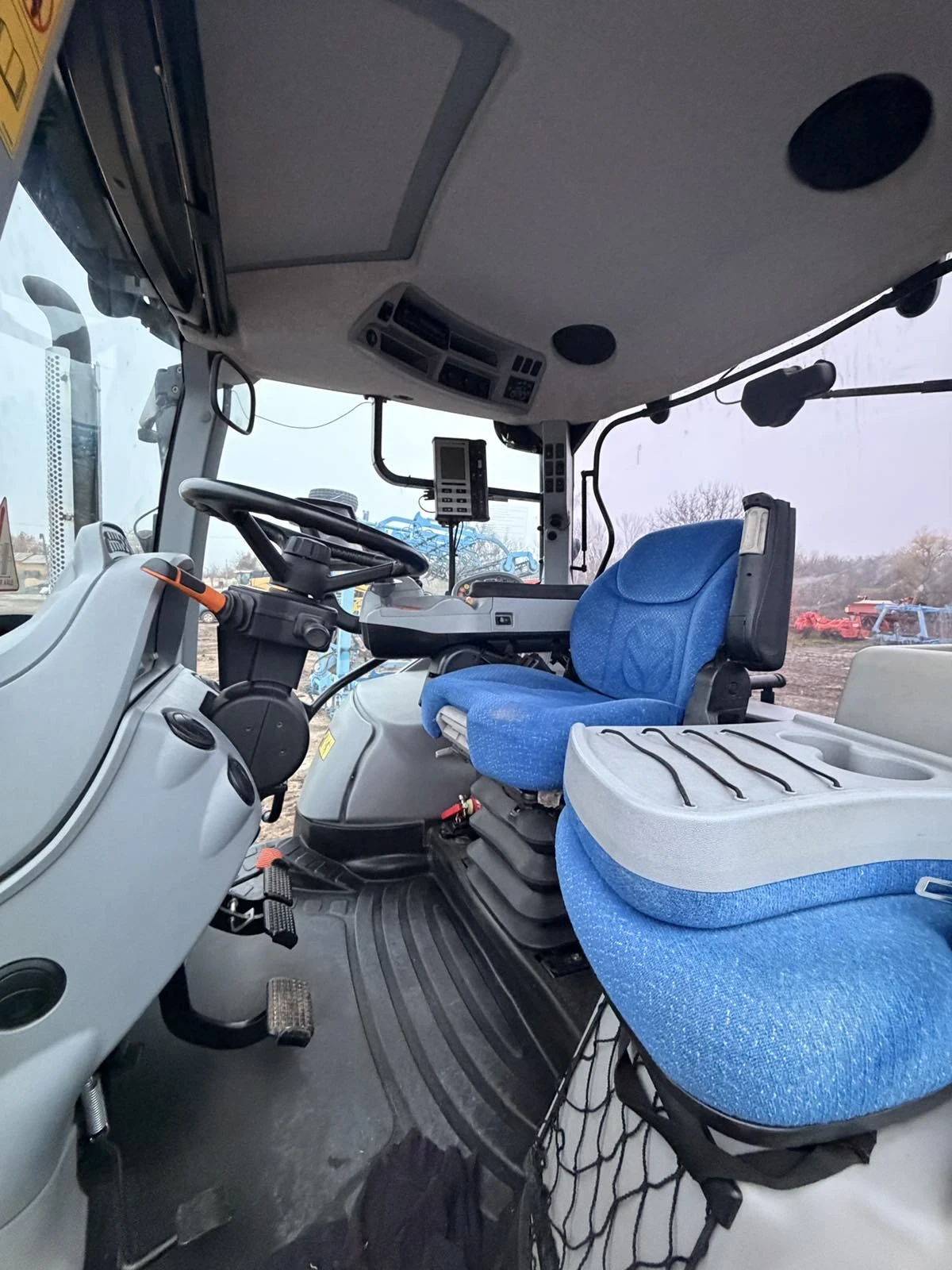 Трактор New Holland T7.270 - изображение 5