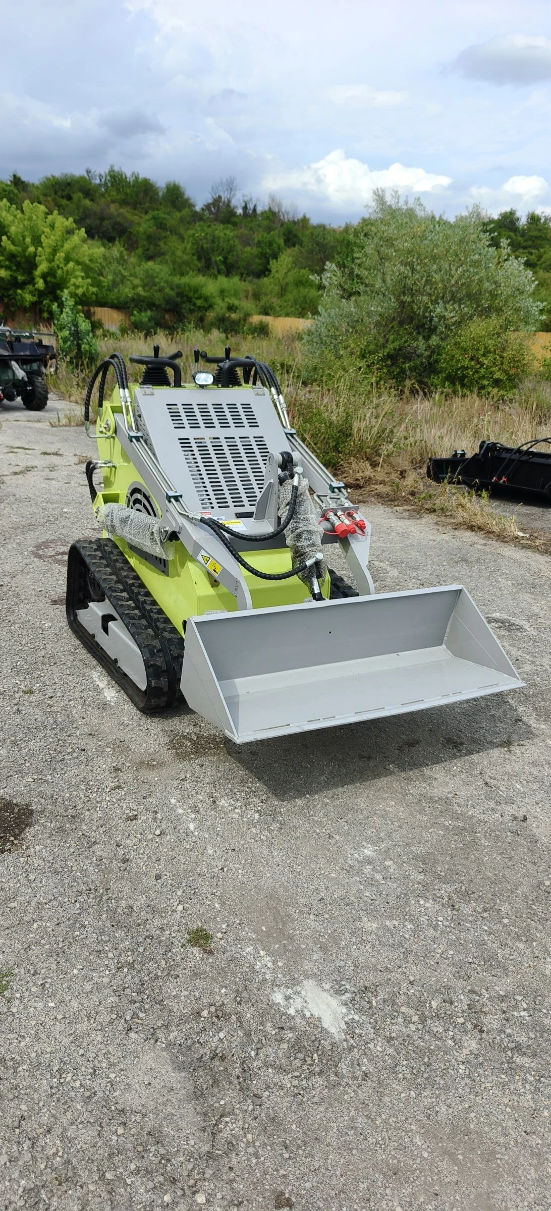        VSN R800  | Mobile.bg   1