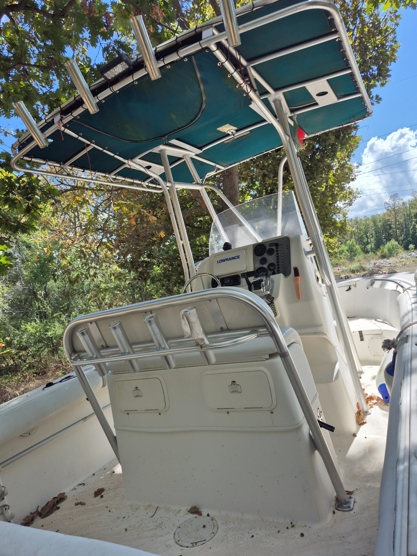 Моторна яхта ACM Dufour Трофи, снимка 4 - Воден транспорт - 53039179