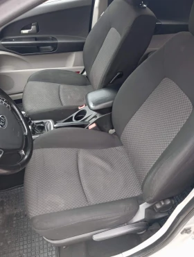 Kia Ceed 1.6 бензин , снимка 7 - Автомобили и джипове - 53651764
