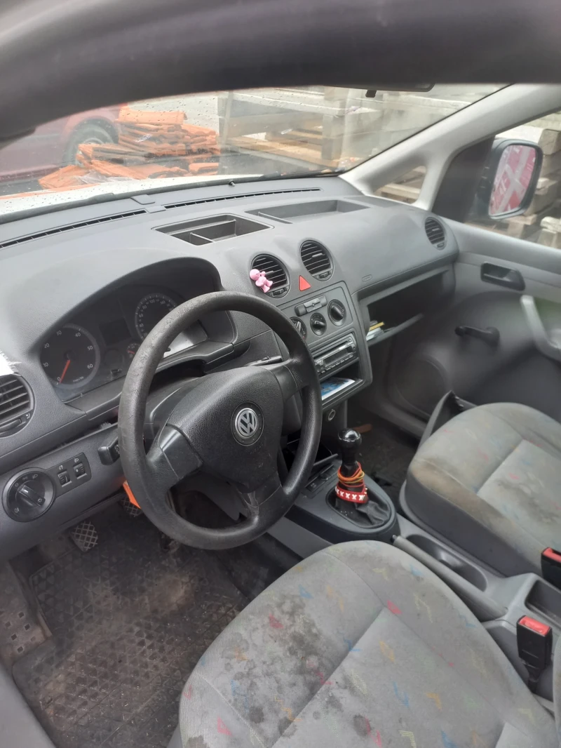 VW Caddy 2.0sdi, снимка 9 - Автомобили и джипове - 47390212