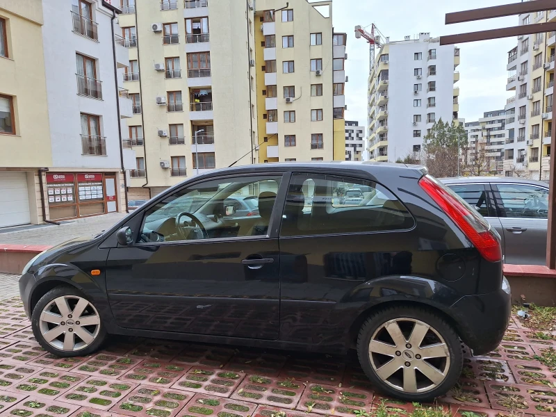 Ford Fiesta, снимка 6 - Автомобили и джипове - 48177131