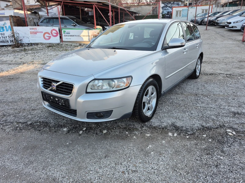 Volvo V50 1.8I 125k. Газ 2009g., снимка 1 - Автомобили и джипове - 48716872