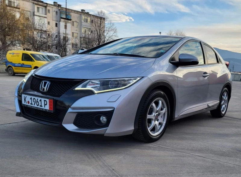 Honda Civic 1, 4V-tec, снимка 8 - Автомобили и джипове - 49550729