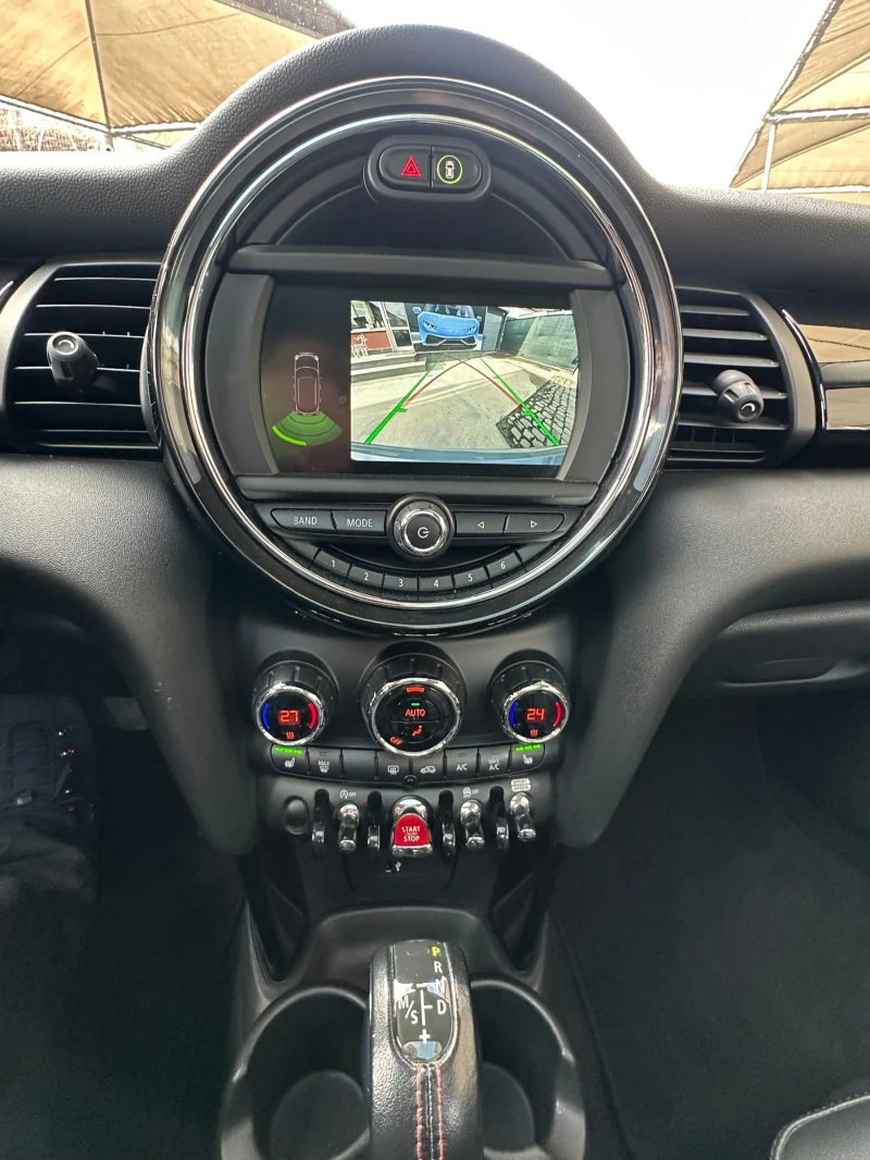 Mini Cooper s FULL* ПАНОРАМА* KOЖА* ПОДГРЕВ* CAR PLAY* 17, снимка 8 - Автомобили и джипове - 49405649