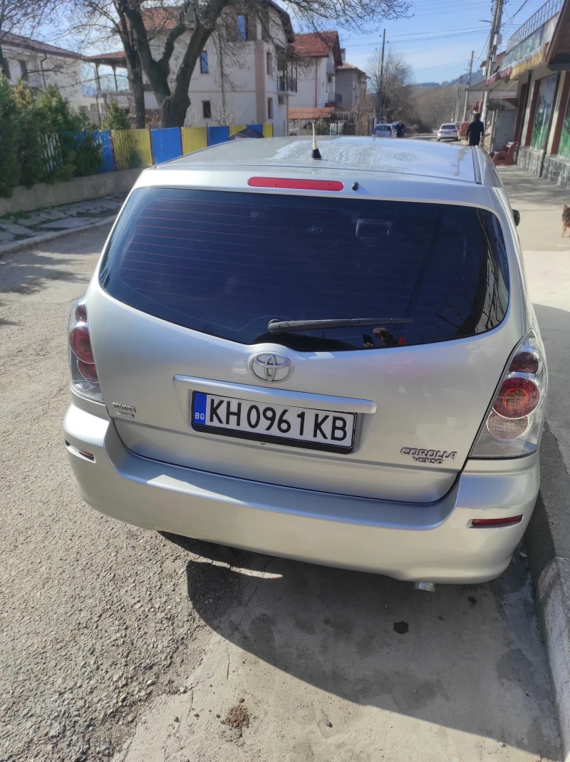 Toyota Corolla verso, снимка 5 - Автомобили и джипове - 49422528