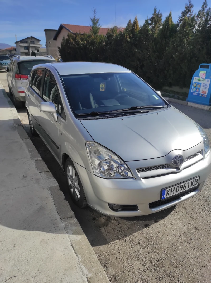 Toyota Corolla verso, снимка 3 - Автомобили и джипове - 49422528