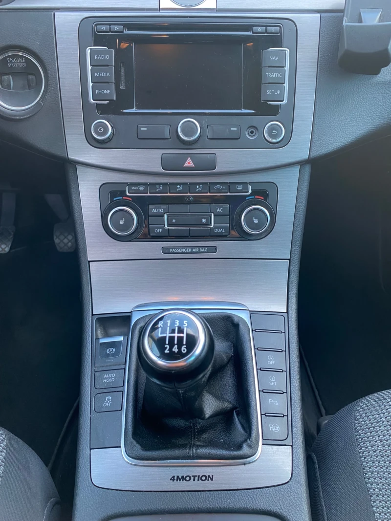 VW Passat 2.0tdi 140hp 4motion, снимка 12 - Автомобили и джипове - 52509639