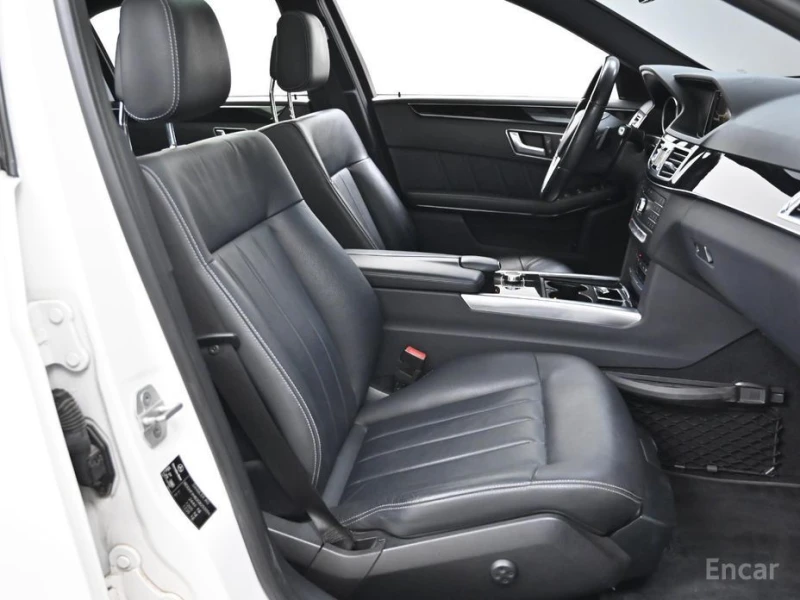 Mercedes-Benz E 250, снимка 10 - Автомобили и джипове - 53020124