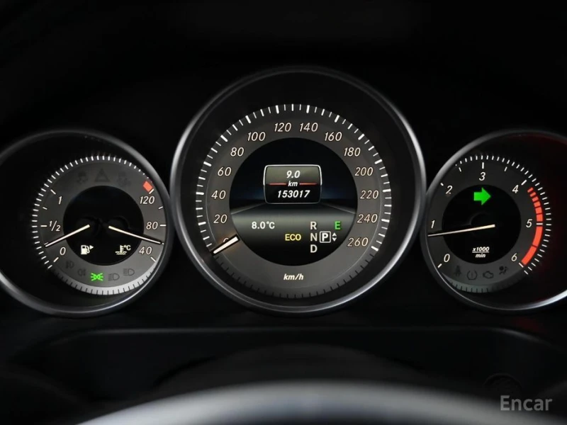 Mercedes-Benz E 250, снимка 8 - Автомобили и джипове - 53020124