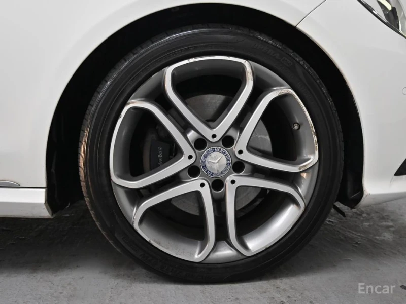 Mercedes-Benz E 250, снимка 5 - Автомобили и джипове - 53020124