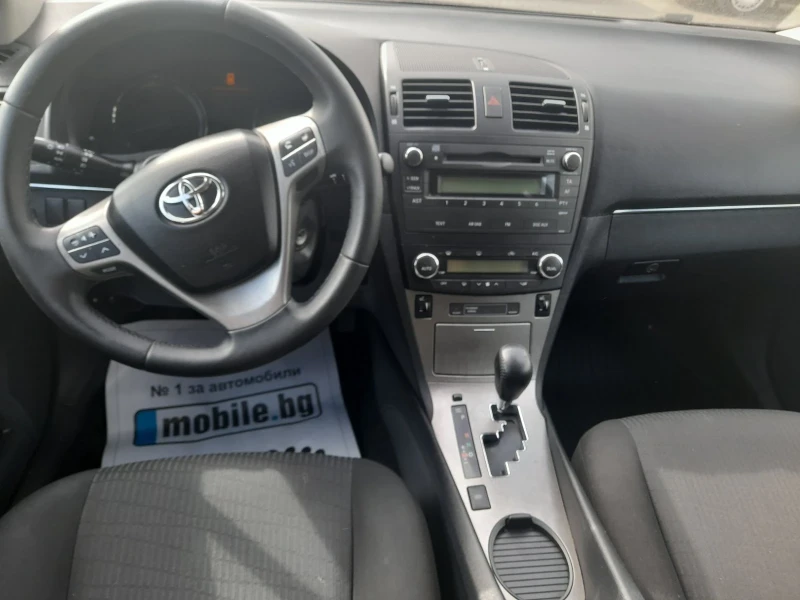 Toyota Avensis 1.8 бензин, снимка 12 - Автомобили и джипове - 53593099