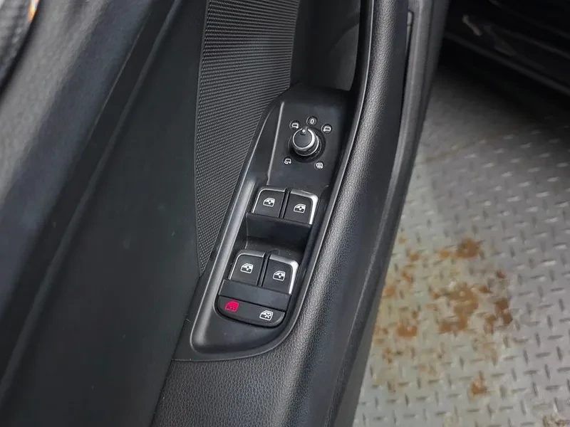Audi A3 40 Tfsi 8V, снимка 11 - Автомобили и джипове - 56067512
