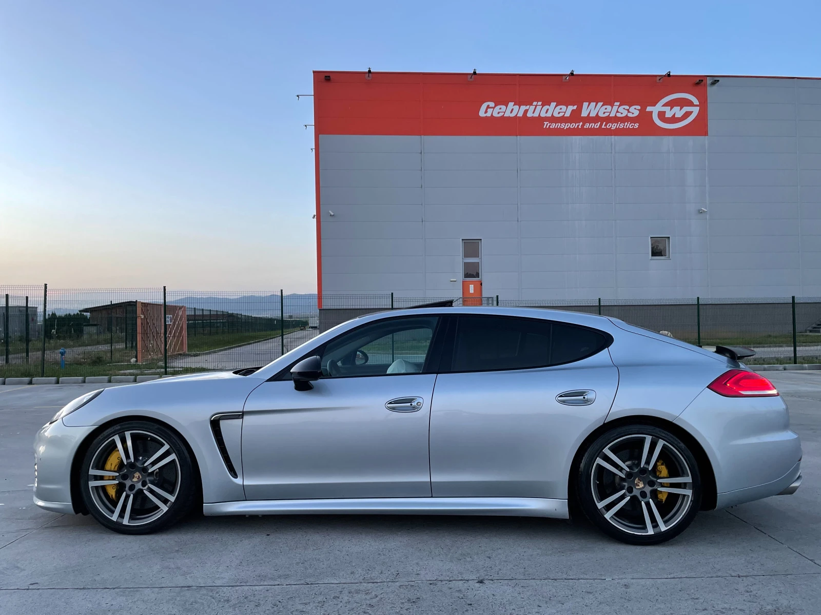 Porsche Panamera Turbo - изображение 4