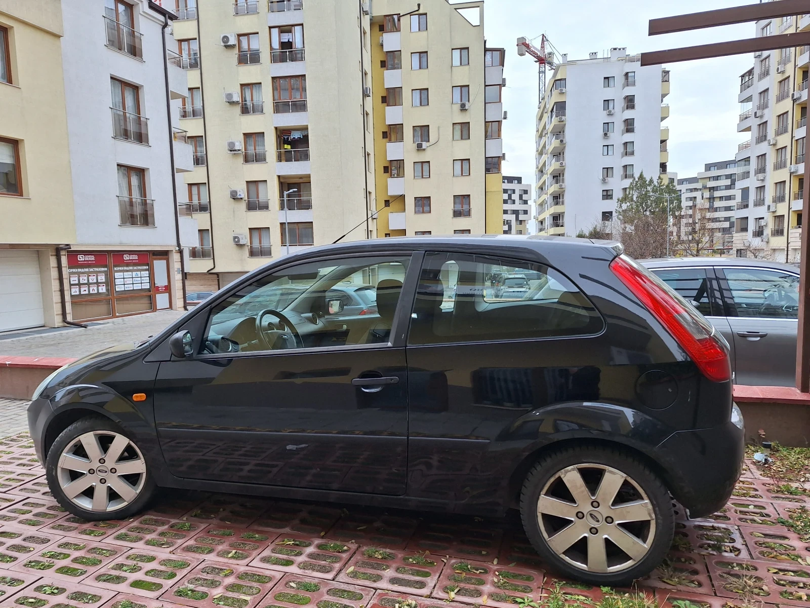 Ford Fiesta  - изображение 6