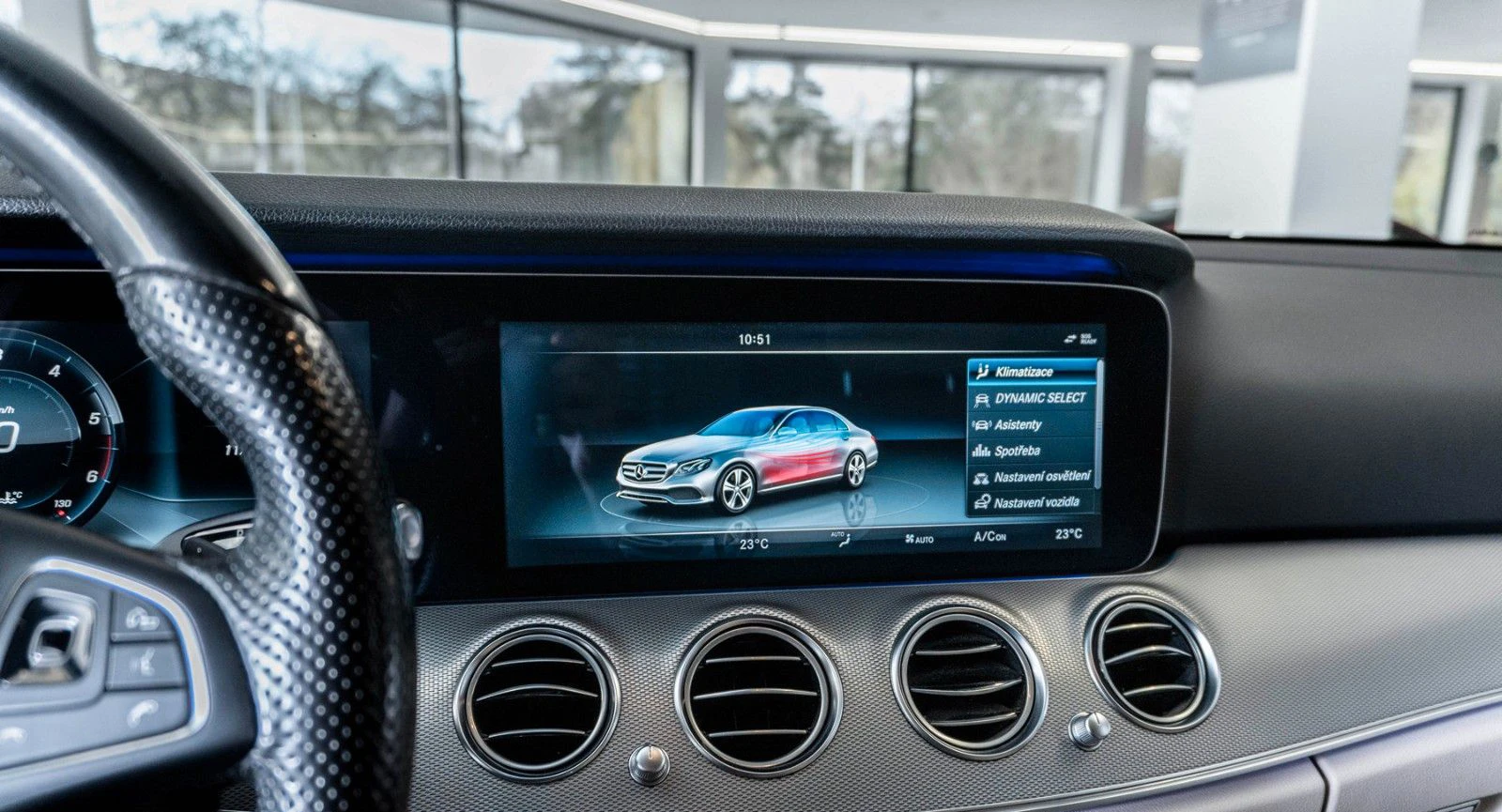 Mercedes-Benz E 350 AMG/258HP/MULTIBEAM/BURM/360/KLESS/AMBI/535v - изображение 9